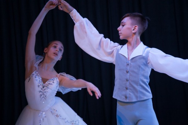 Академия танца из северной столицы ищет в Екатеринбурге талантливых детей Академия танца из северной столицы ищет в Екатеринбурге талантливых детей