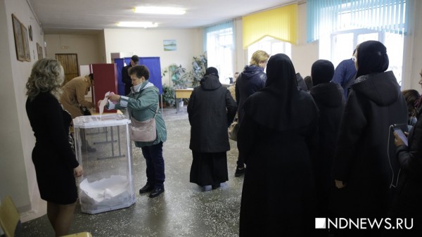 В Екатеринбурге проходит общегородской опрос по выбору площадки под храм Екатерины (онлайн-трансляция)