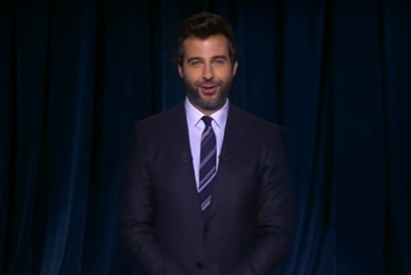 Ургант пошутил, почему песню «Вечерний М.» нельзя исполнять на Первом канале