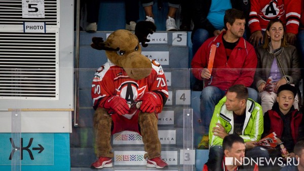 &laquo;Автомобилист&raquo; без Коваржа разгромно уступил &laquo;Ак Барсу&raquo; на домашнем льду