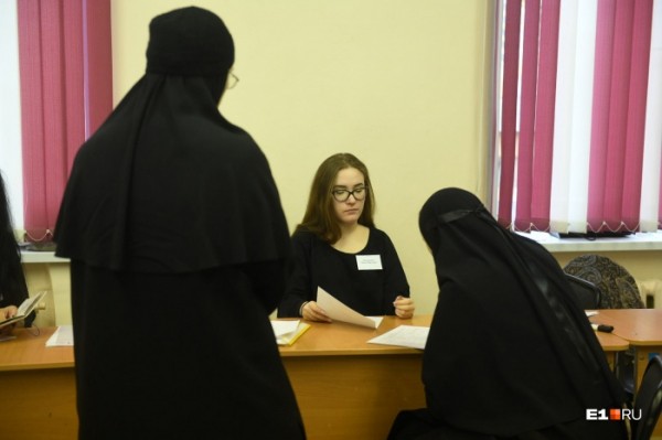 Работа кипит! В мэрии считают голоса по опросу за место под храм святой Екатерины