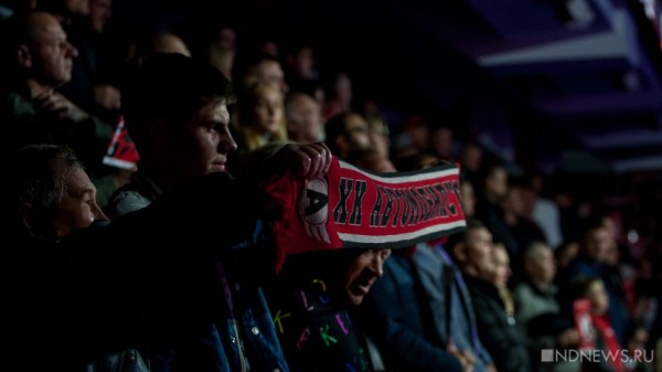 Лже-Боярский, драки и гол в пустые ворота: «Автомобилист» дома разгромил питерский СКА (ФОТО)