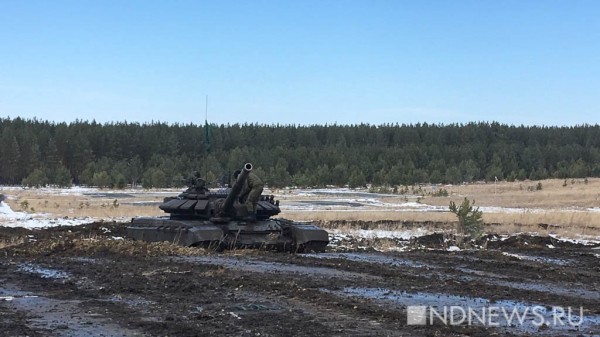 Пальба по мишеням и подрывы в огне: как проходил танковый биатлон на Урале (ФОТО, ВИДЕО)
