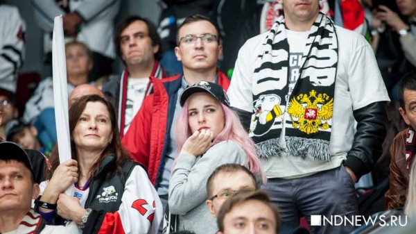 «Автомобилист» обыграл «Трактор» на домашнем льду (ФОТО)