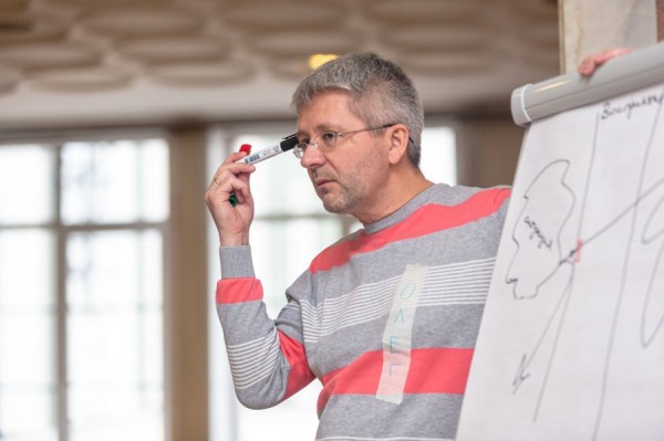 Специалисты по работе с гражданами в Екатеринбурге прошли стрессоподготовку Специалисты по работе с гражданами в Екатеринбурге прошли стрессоподготовку