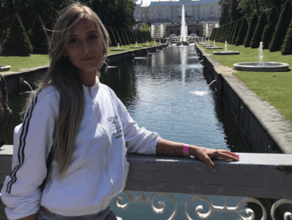 «Стеной проходим территорию, ворошим тряпки»: волонтеры ищут пропавшую Ксению Каторгину