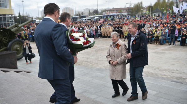 Город-завод. Чем живут и зачем приезжают в Верхнюю Пышму люди разных возрастов Город-завод. Чем живут и зачем приезжают в Верхнюю Пышму люди разных возрастов