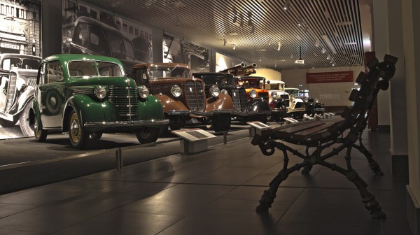 Город-завод. Чем живут и зачем приезжают в Верхнюю Пышму люди разных возрастов Город-завод. Чем живут и зачем приезжают в Верхнюю Пышму люди разных возрастов