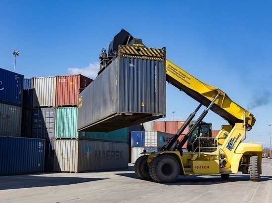 Объемы контейнерных перевозок на СвЖД выросли на 16 % Объемы контейнерных перевозок на СвЖД выросли на 16 %