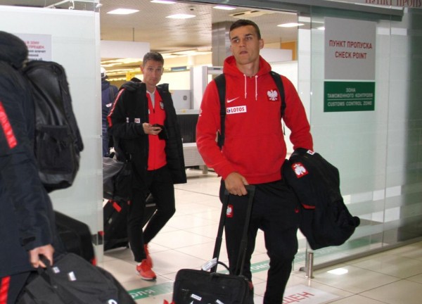 Сборной Польши по футболу пришлось лететь в Екатеринбург через Челябинск (ФОТО)