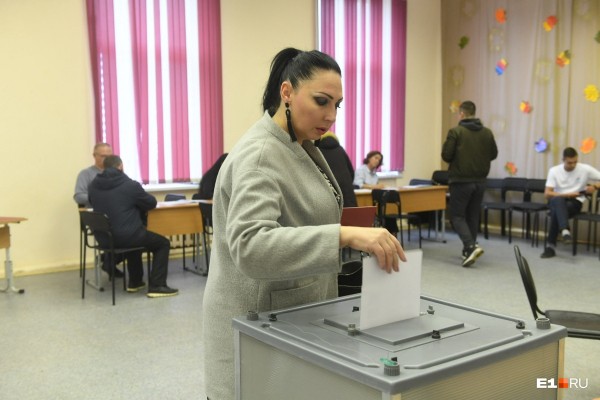 Работа кипит! В мэрии считают голоса по опросу за место под храм святой Екатерины