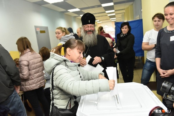 Работа кипит! В мэрии считают голоса по опросу за место под храм святой Екатерины