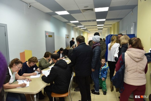 Работа кипит! В мэрии считают голоса по опросу за место под храм святой Екатерины