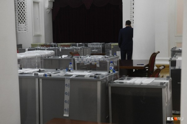 Работа кипит! В мэрии считают голоса по опросу за место под храм святой Екатерины