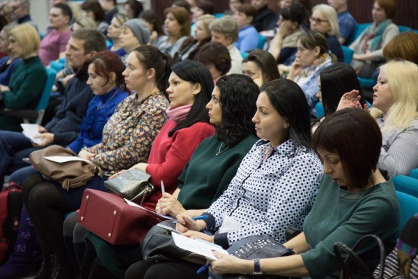 Родительский всеобуч: педагоги-психологи расскажут, как бороться с буллингом