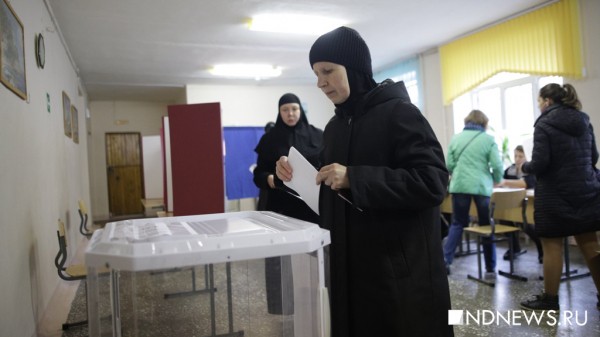 В Екатеринбурге проходит общегородской опрос по выбору площадки под храм Екатерины (онлайн-трансляция)