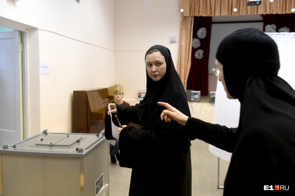 Работа кипит! В мэрии считают голоса по опросу за место под храм святой Екатерины