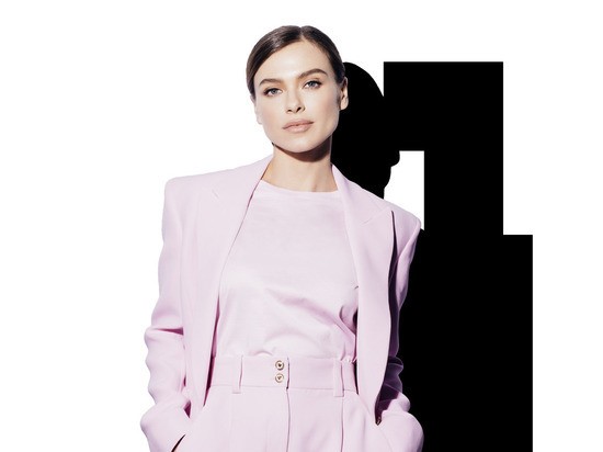 Елена Темникова представит в Екатеринбурге инновационное шоу за гранью реальности Елена Темникова представит в Екатеринбурге инновационное шоу за гранью реальности