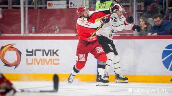 «Автомобилист» обыграл «Трактор» на домашнем льду (ФОТО)