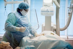 Опрос: самые счастливые люди работают в медицине и на госслужбе Опрос: самые счастливые люди работают в медицине и на госслужбе