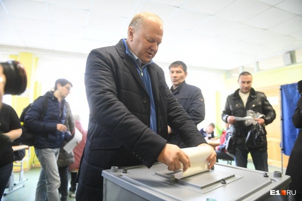 Работа кипит! В мэрии считают голоса по опросу за место под храм святой Екатерины