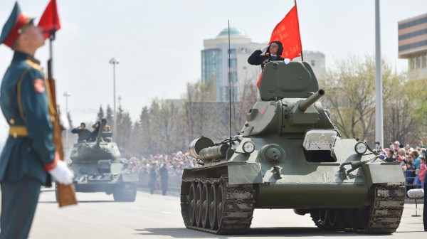Город-завод. Чем живут и зачем приезжают в Верхнюю Пышму люди разных возрастов Город-завод. Чем живут и зачем приезжают в Верхнюю Пышму люди разных возрастов