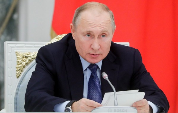 Владимир Путин отметил важность создания единых словарей с нормами русского языка Владимир Путин отметил важность создания единых словарей с нормами русского языка