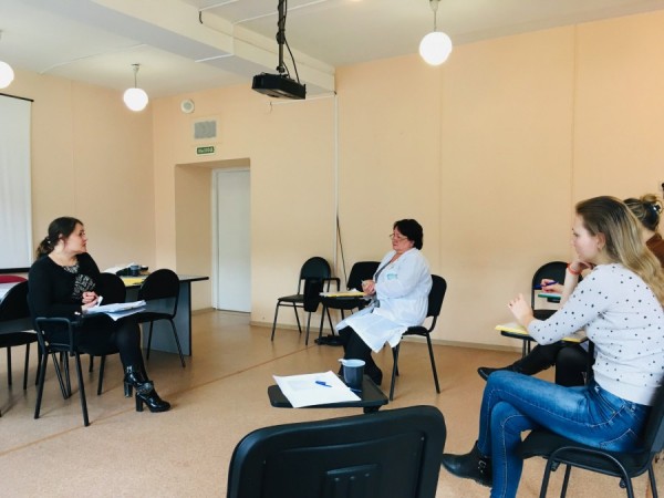 Психологи учат сотрудников ДГКБ №11 правилам общения с пациентами Психологи учат сотрудников ДГКБ №11 правилам общения с пациентами