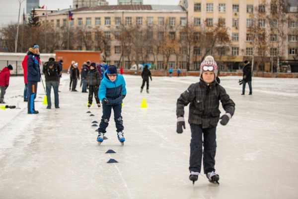 Каток «Юности» открывает свои двери для любителей активного отдыха Каток «Юности» открывает свои двери для любителей активного отдыха
