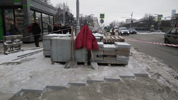 После провального ремонта тротуаров мэр придумал план, как избежать строительного ада в 2020 году