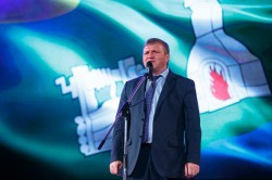 Городские власти поздравили дорожных и транспортных работников