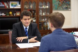 Александр Высокинский встретился с победителем конкурса «Команда Урала» Александр Высокинский встретился с победителем конкурса «Команда Урала»