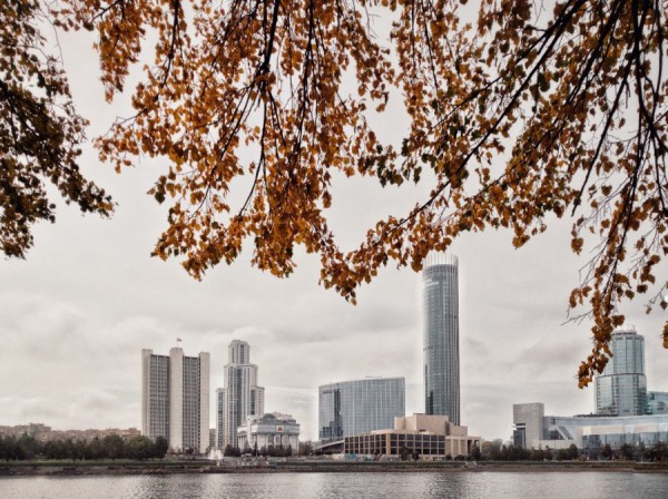 Из плюса в минус: синоптики предупредили уральцев о гололедице