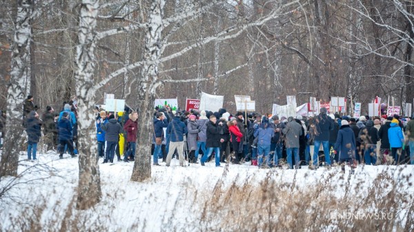 &laquo;Все хотят подальше от себя&raquo;, &ndash; в Екатеринбурге прошел митинг против строительства &laquo;мусорных&raquo; объектов (ФОТО)