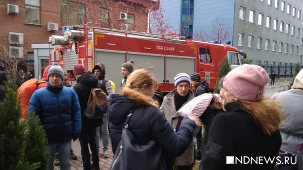 Почти три тысячи работников &laquo;Высоцкого&raquo; эвакуировали из-за загоревшейся пыли (ФОТО, добавлено ВИДЕО)