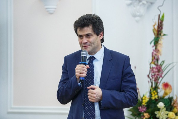 Городские власти поздравили работников АПК уральской столицы Городские власти поздравили работников АПК уральской столицы