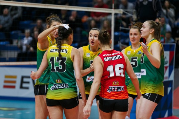 Волейбол: «Уралочка» одержала вторую победу в полуфинале Кубка России