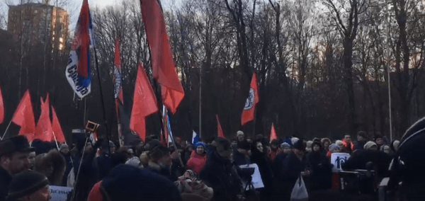 «Сорок сороков» провели по всей России митинги против закона о домашнем насилии. Что их не устраивает «Сорок сороков» провели по всей России митинги против закона о домашнем насилии. Что их не устраивает