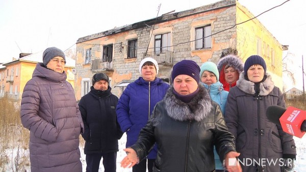 «Через крышу к нам в квартиру падают голуби» – жителям аварийных домов придется подождать расселения еще пару лет (ФОТО, ВИДЕО)