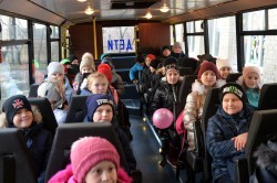 Школьники посёлка Садовый будут ездить на занятия на новом автобусе
