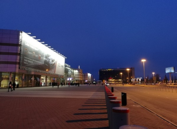 Из аэропорта Кольцово эвакуируют пассажиров Из аэропорта Кольцово эвакуируют пассажиров