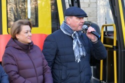 Школьники посёлка Садовый будут ездить на занятия на новом автобусе