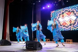 Городские власти поздравили дорожных и транспортных работников