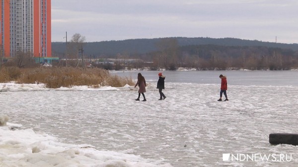 На Урале утонул семилетний мальчик – он провалился под лед На Урале утонул семилетний мальчик – он провалился под лед