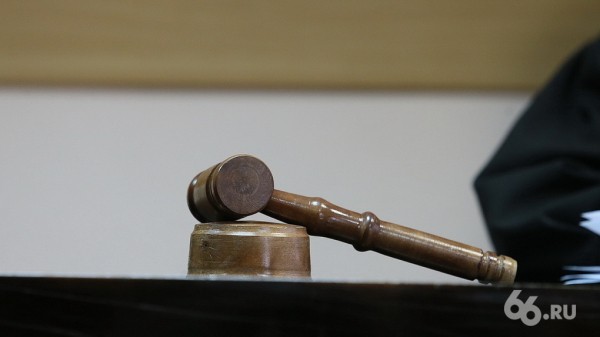 КС разрешил конфисковывать подозрительное имущество у знакомых коррупционеров. К чему это приведет