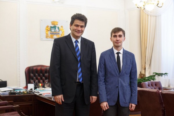 Александр Высокинский встретился с победителем конкурса «Команда Урала» Александр Высокинский встретился с победителем конкурса «Команда Урала»