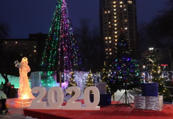 Екатеринбург новогодний: какие площадки порадуют жителей Октябрьского района?