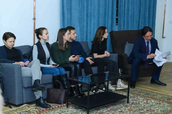 Свердловские эксперты о цифровизации: выбор президента с помощью телефона и "Активный гражданин"