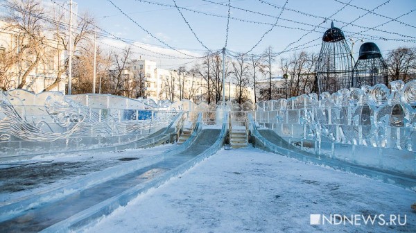 Подготовка к Новому Году, драка в управлении культуры и «победно-ледовый» городок – итоги недели от РИА «Новый День»