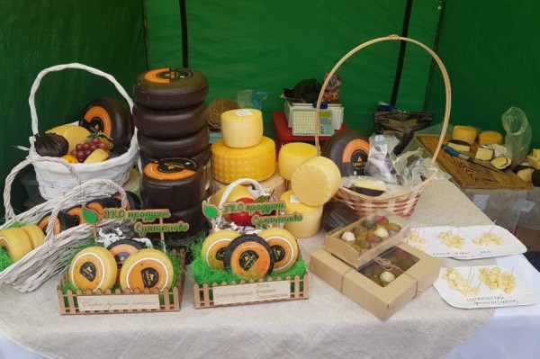 Предновогодняя ярмарка будет работать восемь дней на ЖБИ Предновогодняя ярмарка будет работать восемь дней на ЖБИ